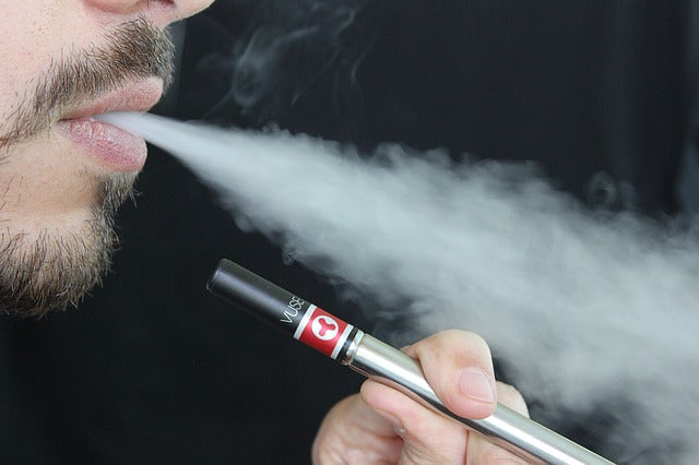 WHY DOES MY VAPE SPIT? 4 WAYS TO STOP VAPE SPIT BACK